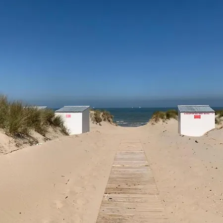 Апартаменты By The In Belgium *